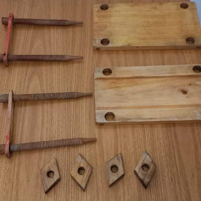 Prensa de madera para elaborar matahambre y otros alimentos requieren presiòn.