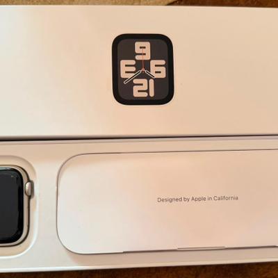 Apple Watch SE Gen 2 44mm